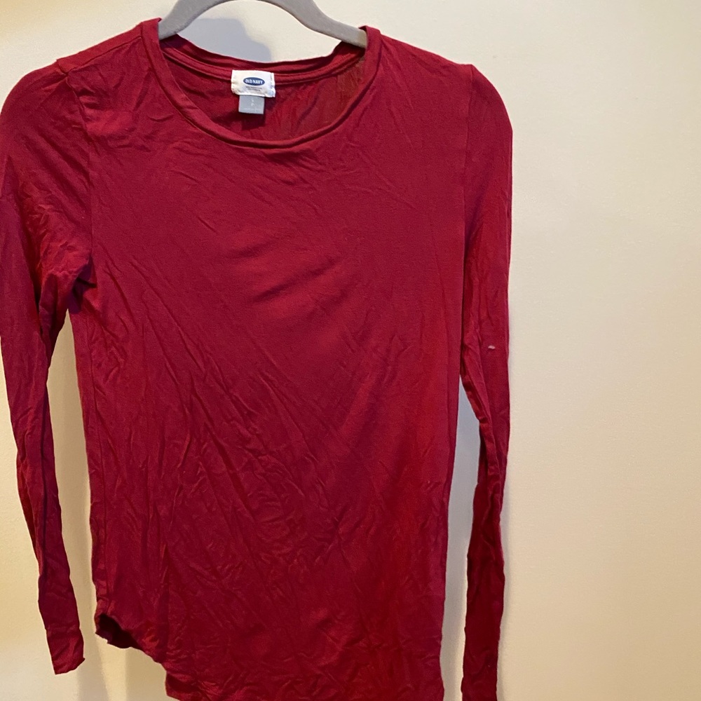 Long sleeve old navy shirt